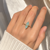 Cargar imagen en la galería, Anillo Cristal Azul Forma Cuarzo