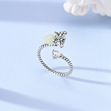 Cargar imagen en la galería, Anillo Luciérnaga Que Brilla En Oscuridad Con Cristal De Corazón
