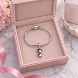 Cargar imagen en la galería, Charm Blanca Nieves Con Corazón Rojo