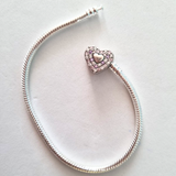 Cargar imagen en la galería, Brazalete Corazón Pavé Rosa