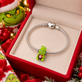 Cargar imagen en la galería, Charm El Grinch Con Corazón Rojo