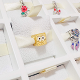 Cargar imagen en la galería, Charm Bob Esponja Dorado
