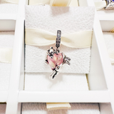 Cargar imagen en la galería, Charm Corazón Rosa Con Gatos