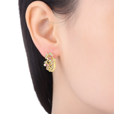 Cargar imagen en la galería, Aretes Arracadas Doradas Con Flores De Cerezo Y Mariposas