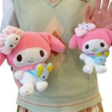 Cargar imagen en la galería, Peluche My Melody Con Bolso Sanrio
