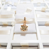 Cargar imagen en la galería, Charm Estrella Dorada Con Cristales