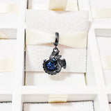 Cargar imagen en la galería, Charm Dragón Chimuelo Con Esfera Azul