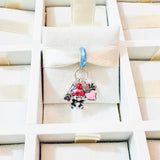 Cargar imagen en la galería, Charm Corazón Bebé Y Peluche