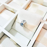 Cargar imagen en la galería, Charm Flor Azul Cristales Seguridad Pulsera
