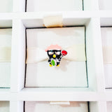 Cargar imagen en la galería, Charm Batz Maru Con Abanicos