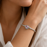 Cargar imagen en la galería, Brazalete Corazón Rosa Con Alas De Cristal